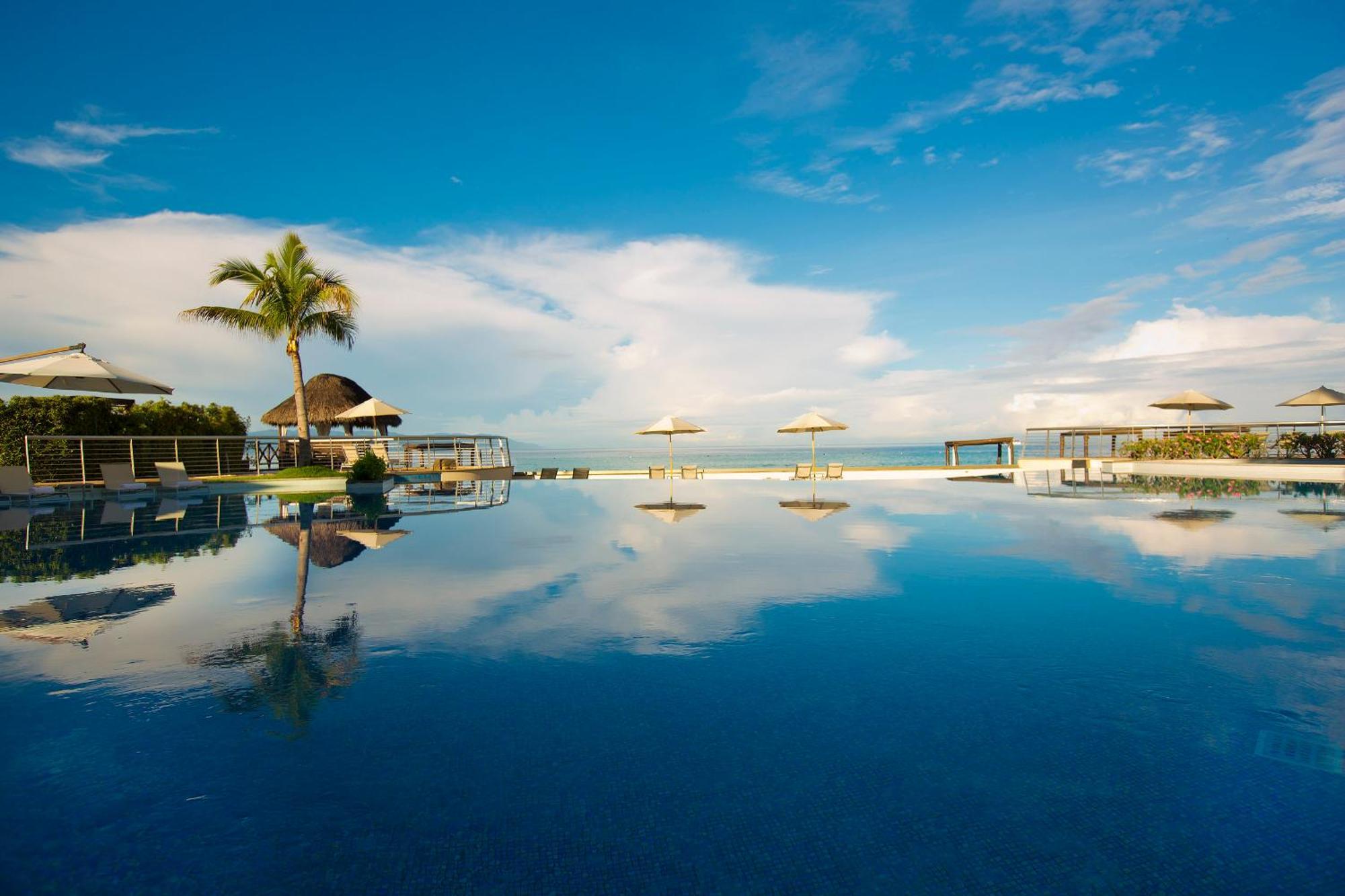 Sunset Plaza Beach Resort Puerto Vallarta All Inclusive Экстерьер фото