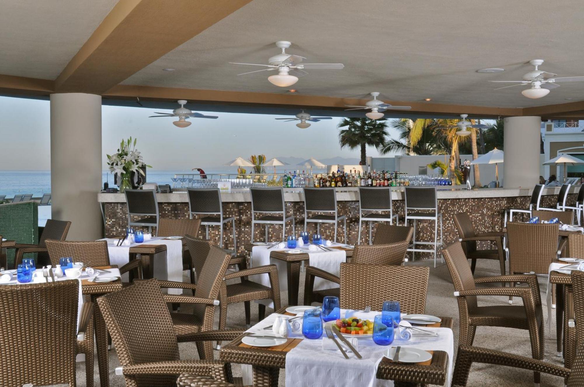 Sunset Plaza Beach Resort Puerto Vallarta All Inclusive Экстерьер фото