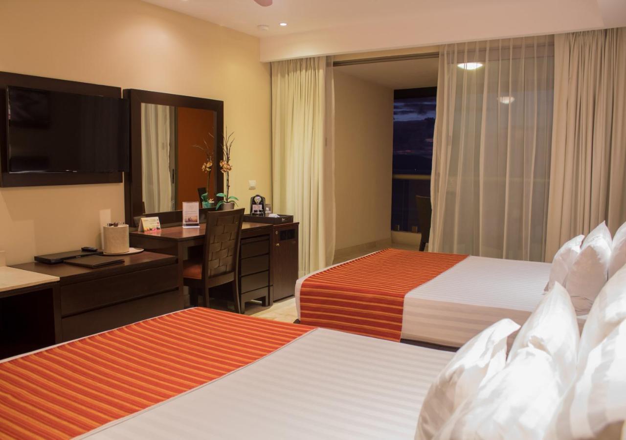Sunset Plaza Beach Resort Puerto Vallarta All Inclusive Экстерьер фото